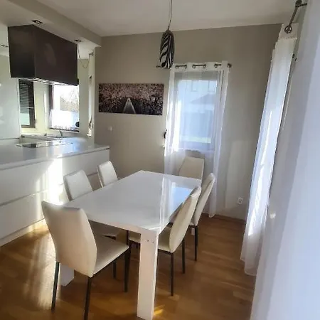 Appartement Dom Pod Wroclawiem13 *